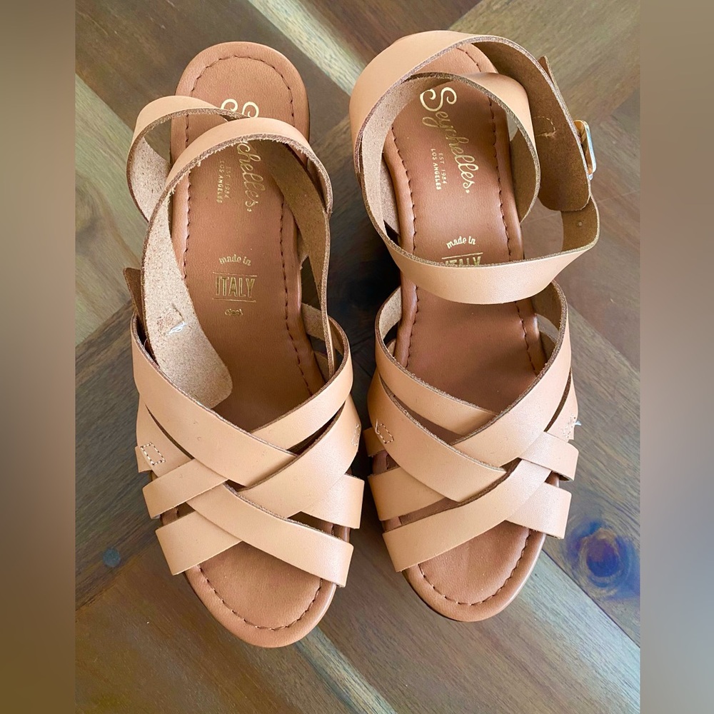Seychelles Tan Leather Sandals Criss-Cross Design